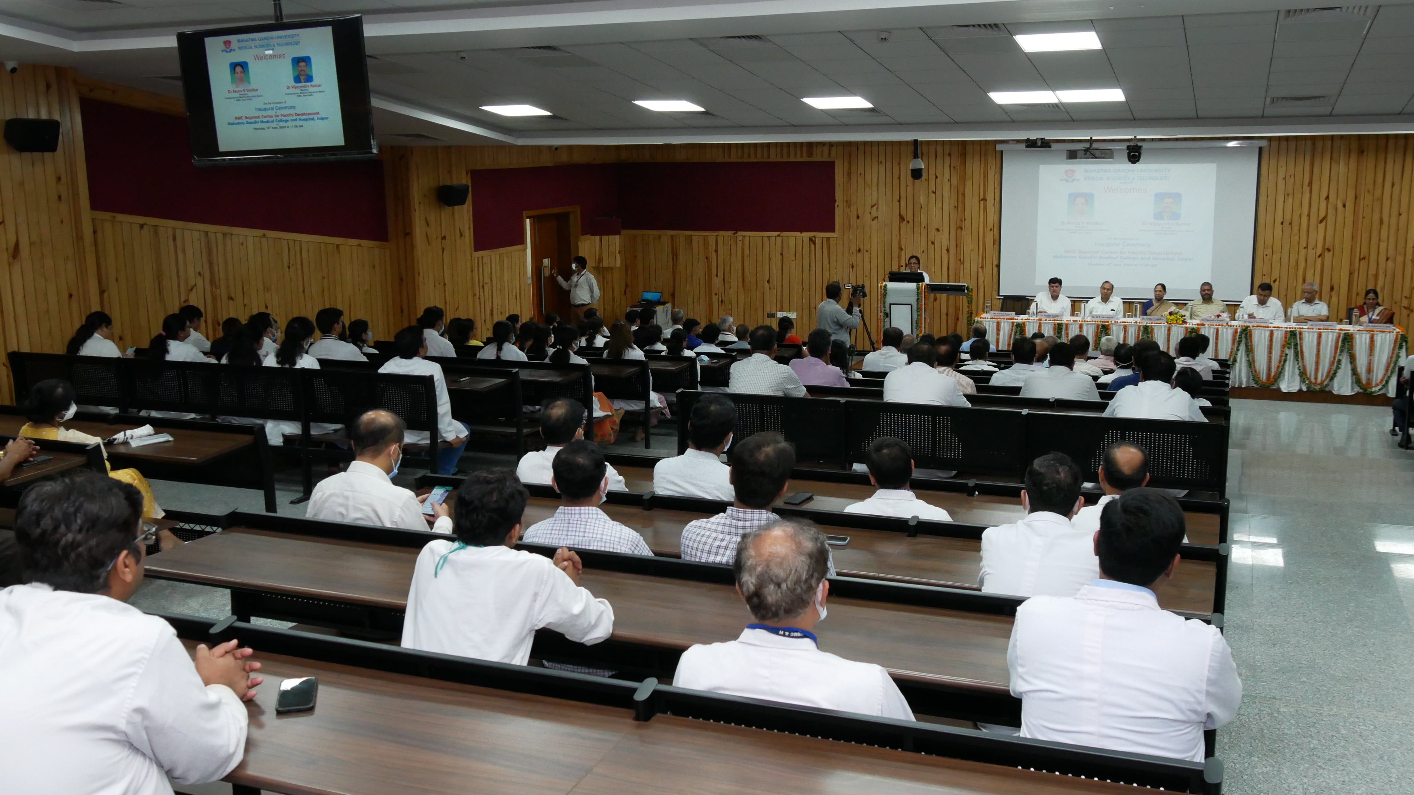 6. Faculty, students at MGM Jaipur on occasion of inaugural, 14.06.2022-min